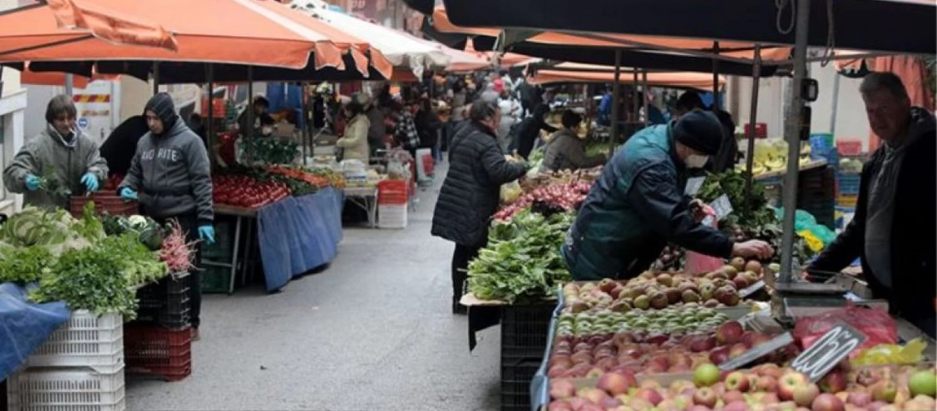 Στα κρατητήρια o άνδρας που «μπούκαρε» με 4Χ4 σε λαϊκή αγορά παρασύροντας μια γυναίκα και πάγκους